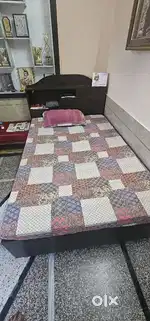 01x Deewan 4x6 & 02 x Mattress