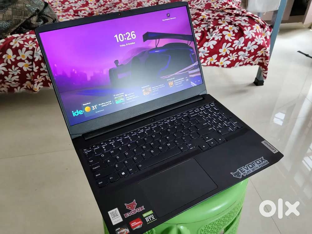 Lenovo gaming laptop