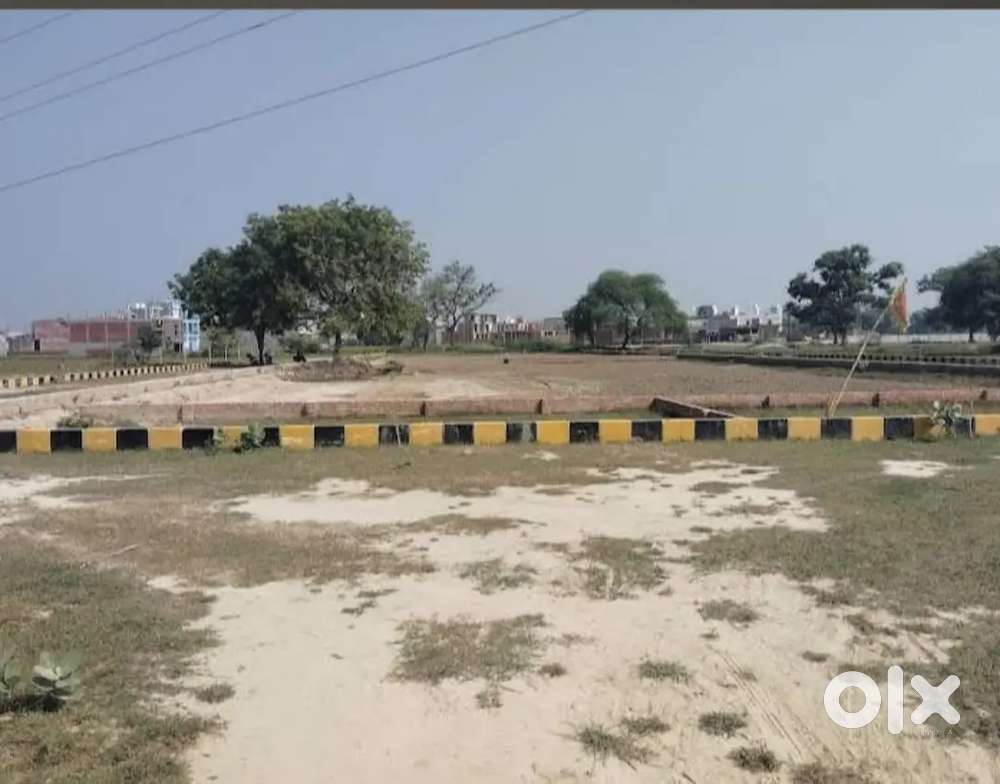 Kanpur road 200m airport 5km fully developed area  near parth ripublic