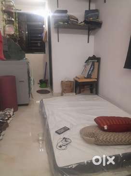 1RK in a new building near Andheri W station Mumbai available on rent