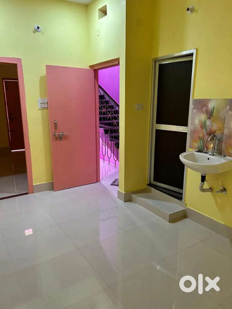 Flat available for rent