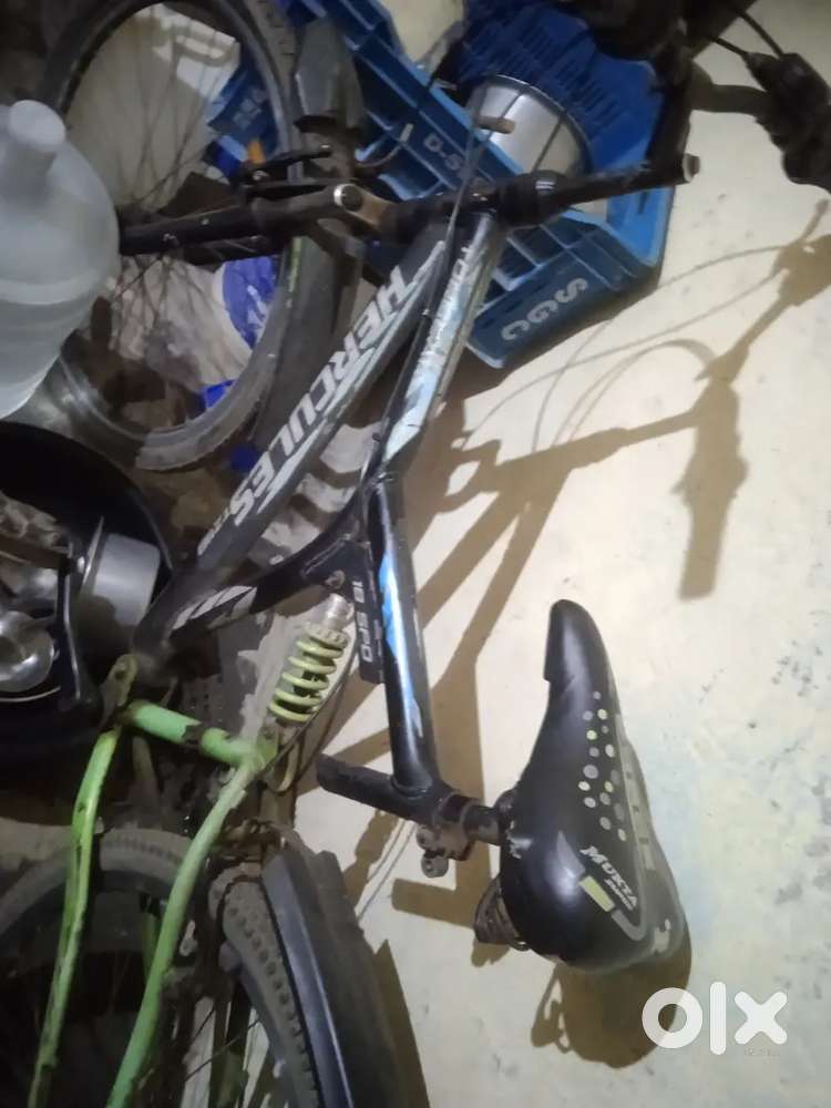 Six  year back and front three gear