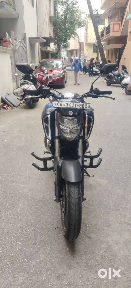 Yamaha fzs