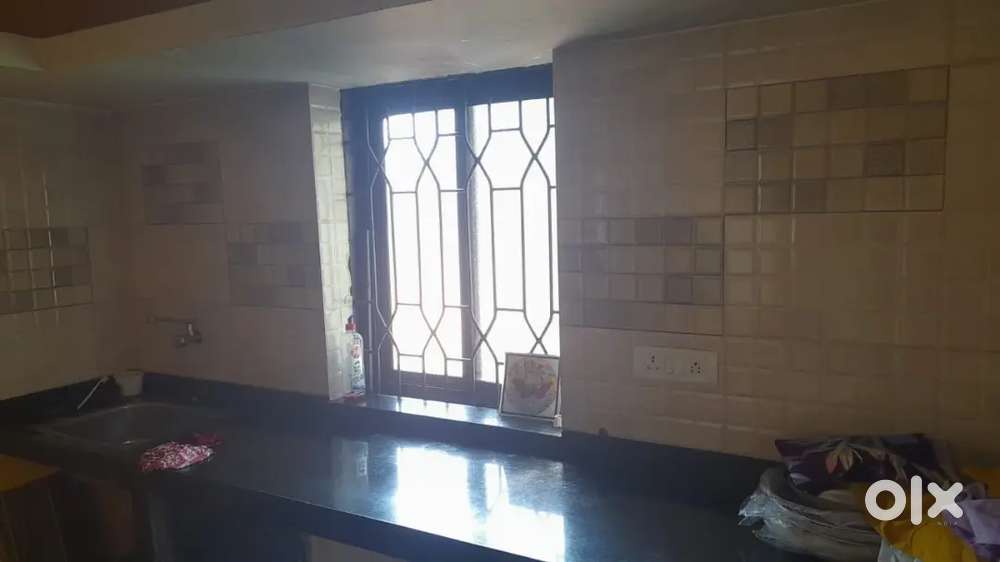 Itz 1bhk with hall, bedroom,kitchen,bathroom