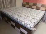 Wooden dubal bed