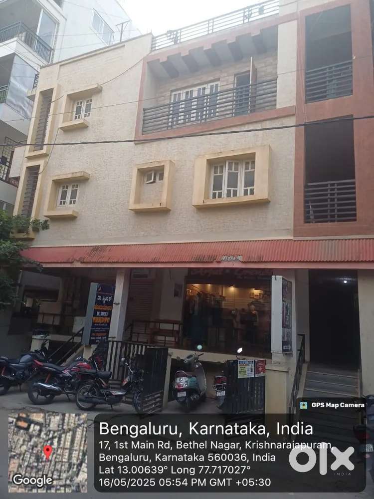 2BHK Top pent  house readily available Rent