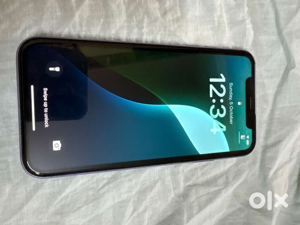 iPhone 11 Sale – Perfect Condition, Great Deal!