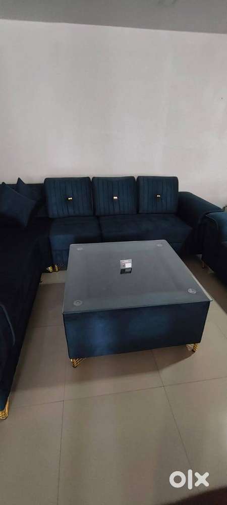 8 Seater Corner Sofa Set With Centre Table