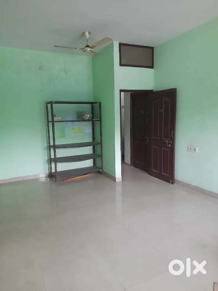 1 BHK semi furnished at Khajrana Square