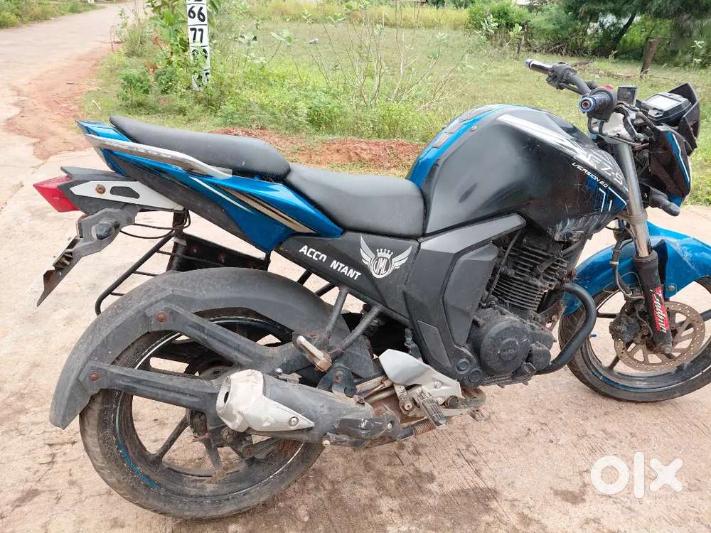 Yamaha FZS