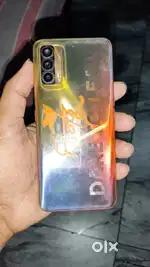 Realmi X7 5g.         8/128