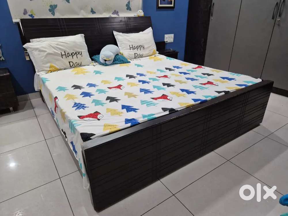 King Size bed with storage and Kurlon 5 inch mattress