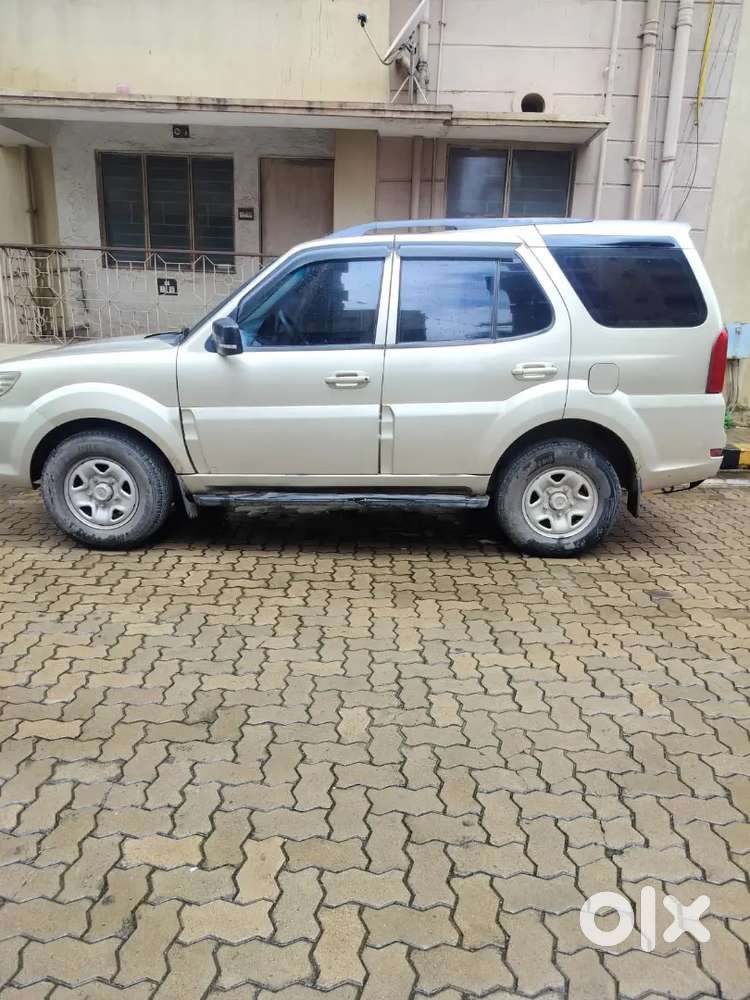 Tata Safari Storme 2014