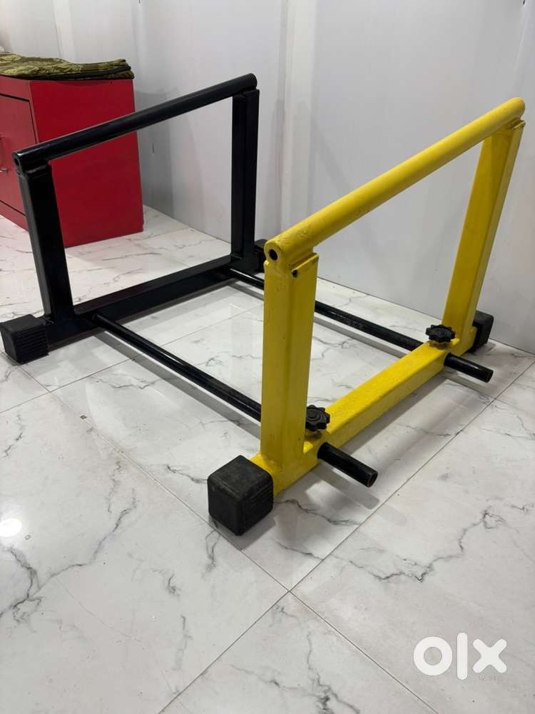 Parallel Bar / Dip station