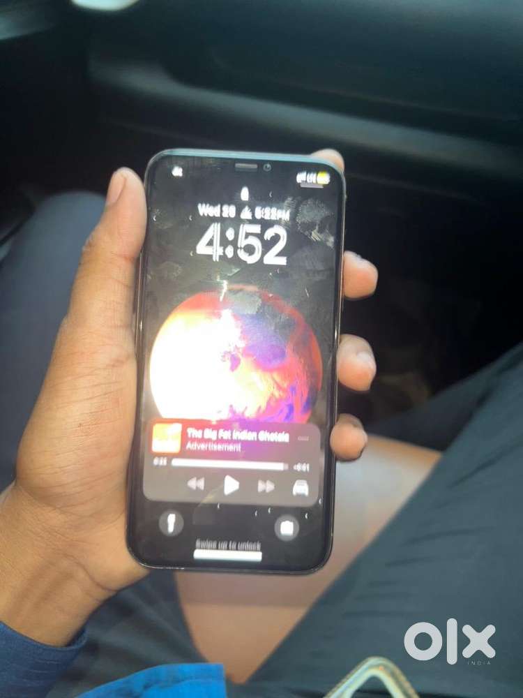 I phone 11 pro 64 gb