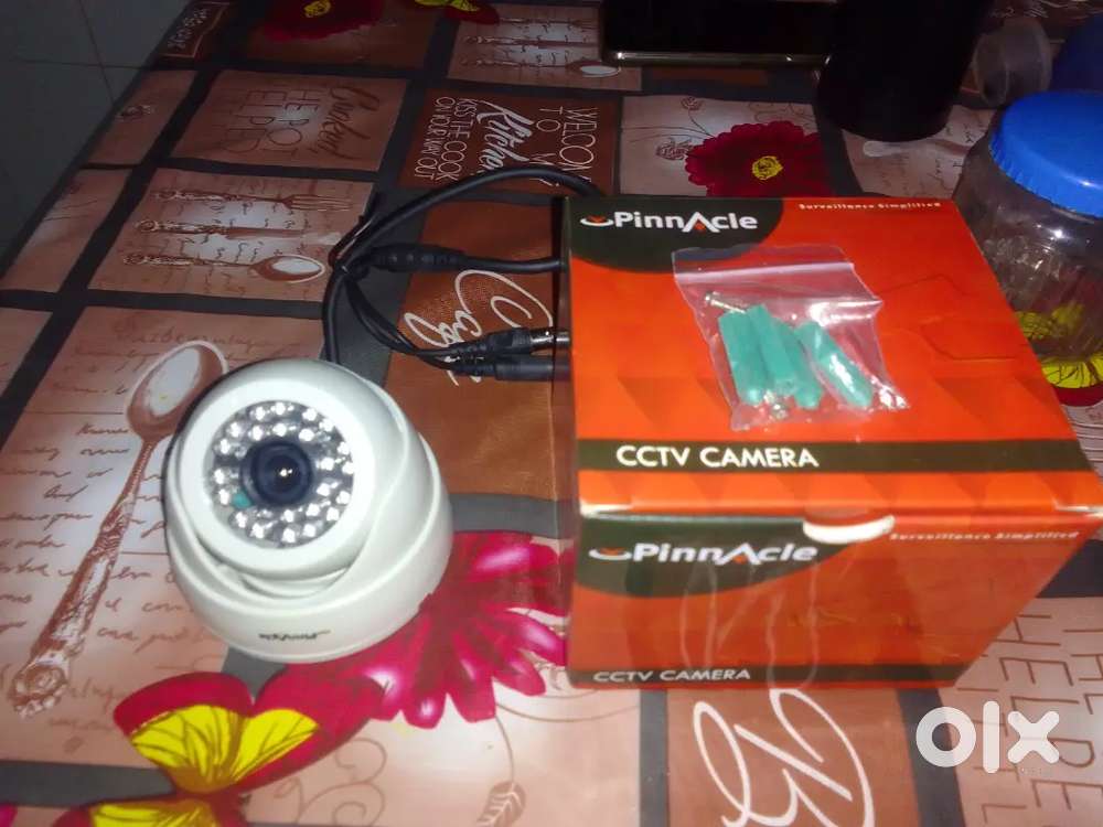 BEST 1 HAND CCTV CAMERA