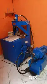 Paper plate machine
