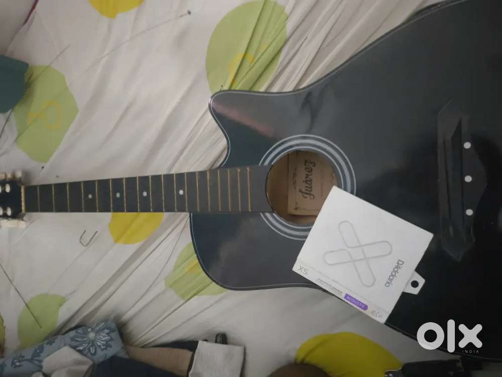 Luarez guitar with D 'Addrio xs phosphorus bronze guage 11 strings