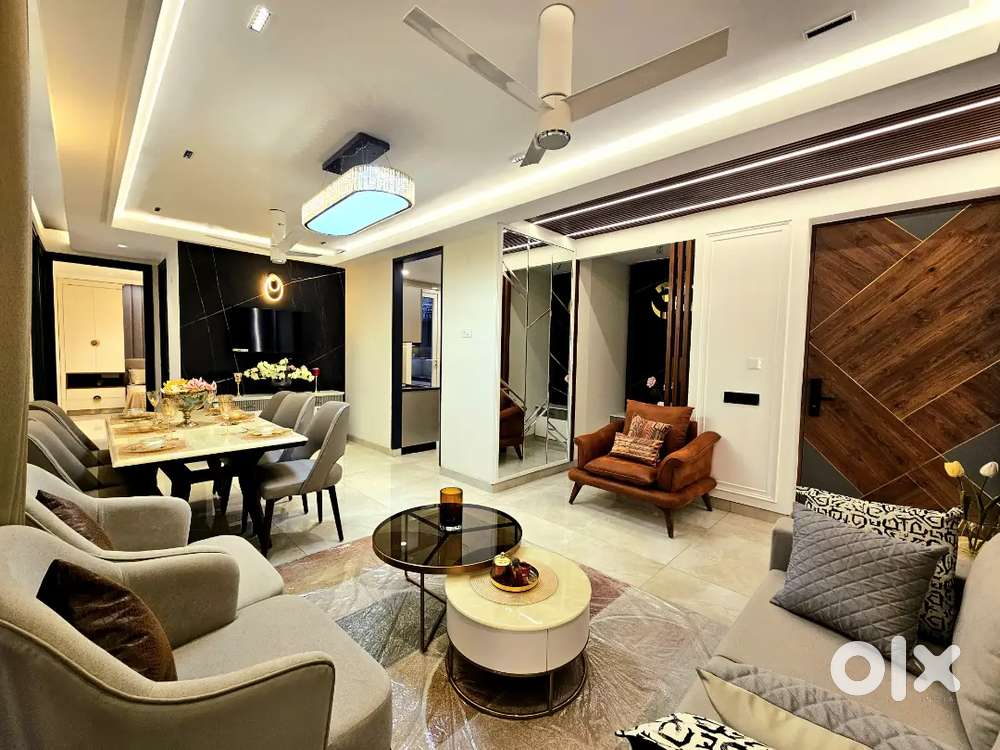 Luxurious Highrise Apartment