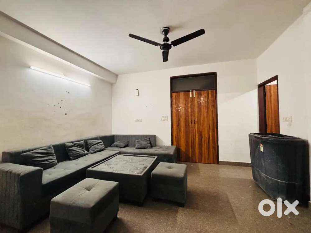 Furnished 1 bhk flat available for rent near saket metro station