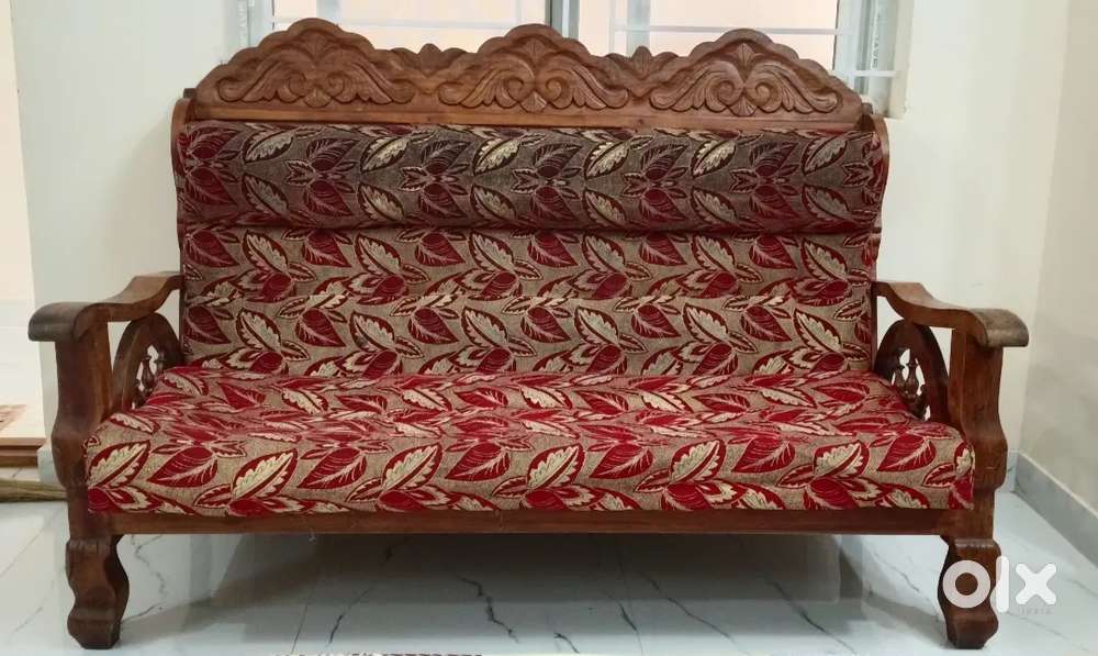 Wooden Sofa set 3 + 1 + 1 seater