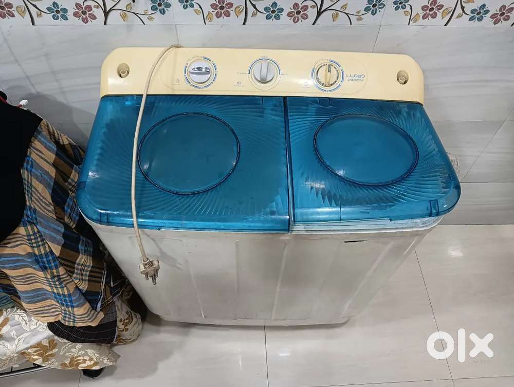 Lloyd washing machine