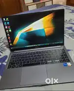 SAMSUNG Galaxy Book4 6Month Old