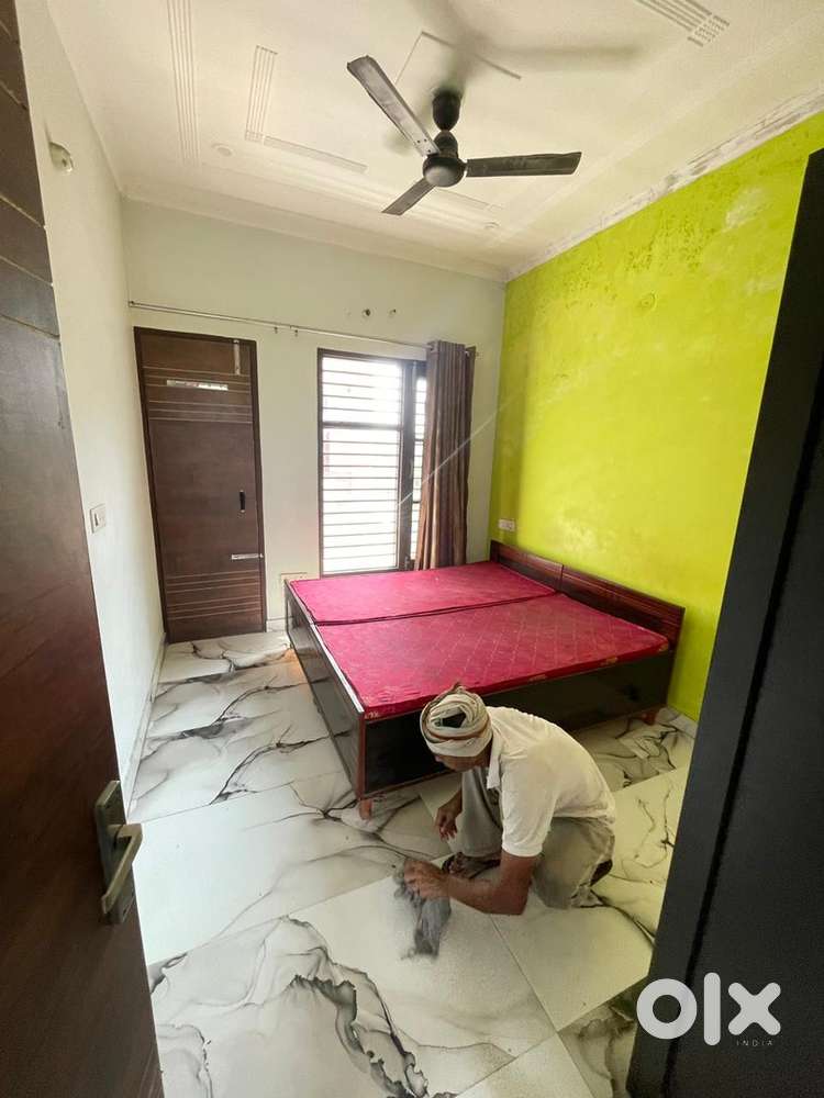 2 bhk floor