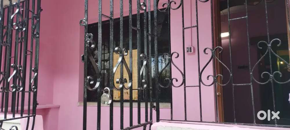 2 Big rooms flat Near Kudghat (Netaji) Metro Station