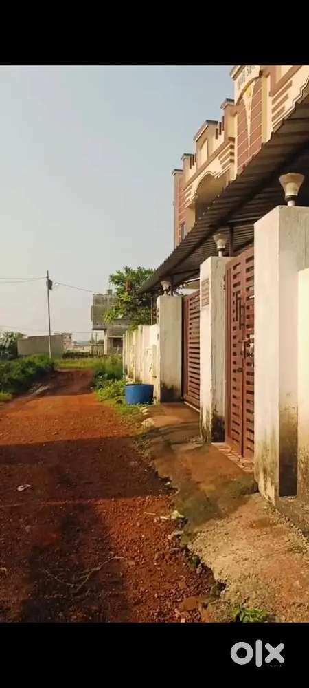 Litigation free plot