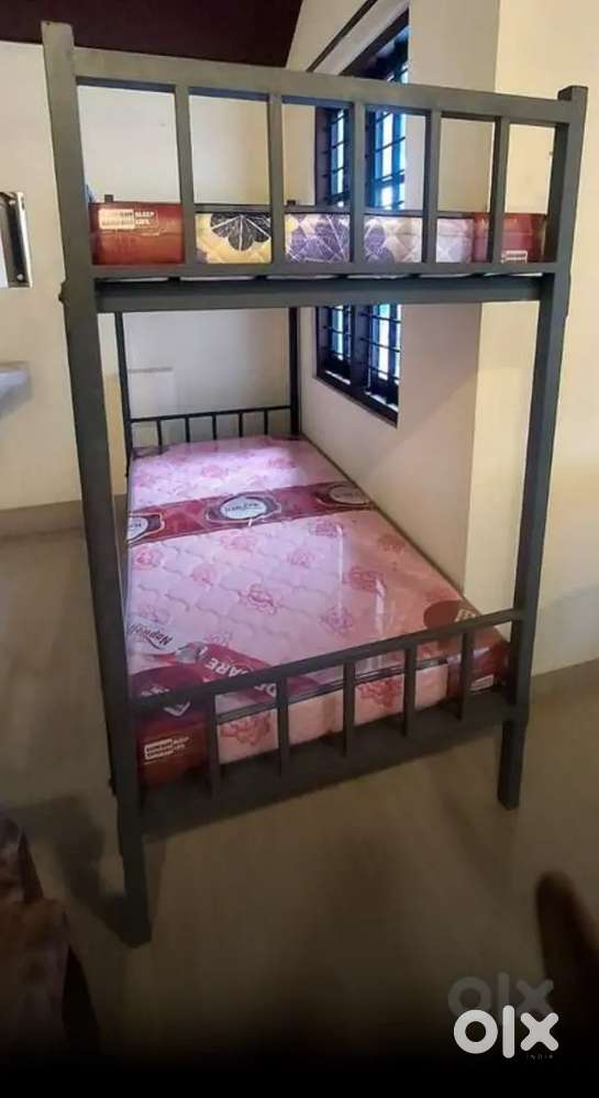 Safe and comfortable Accomodation for Ladies Near SK Hospital Tvm