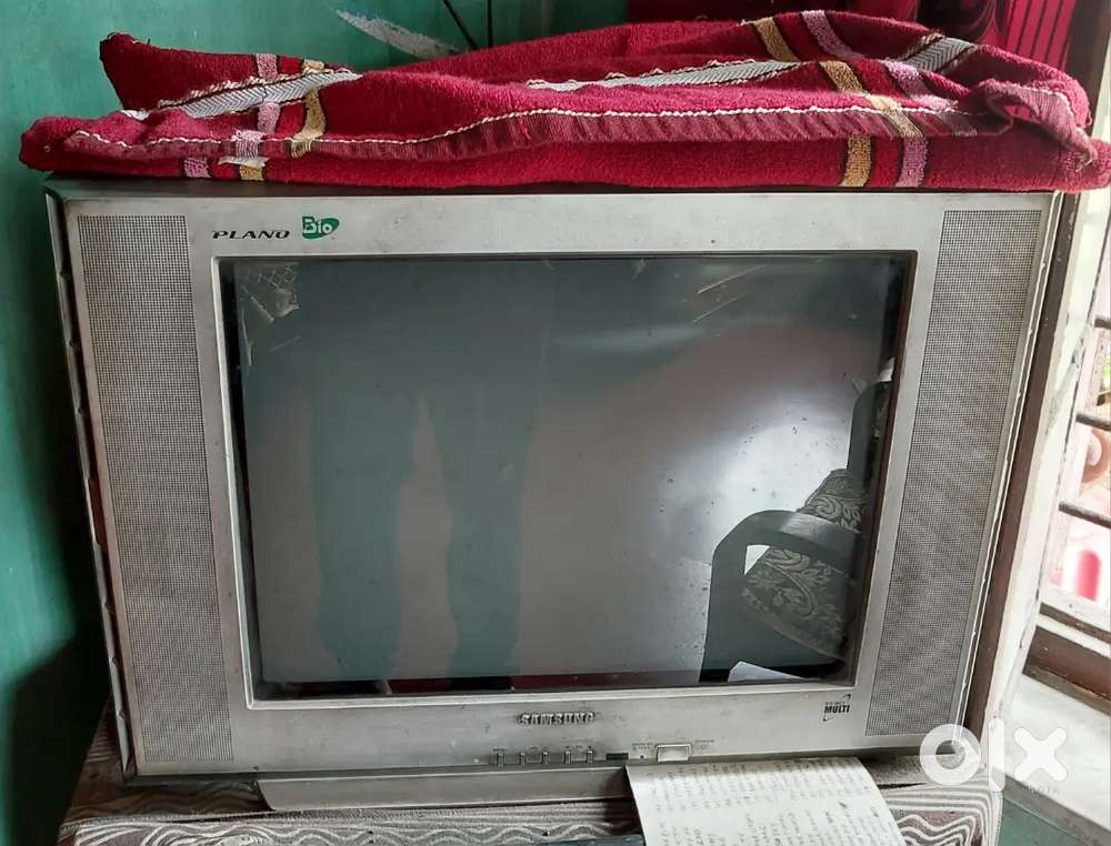 21 inches Samsung plano Tv with TV Trolley