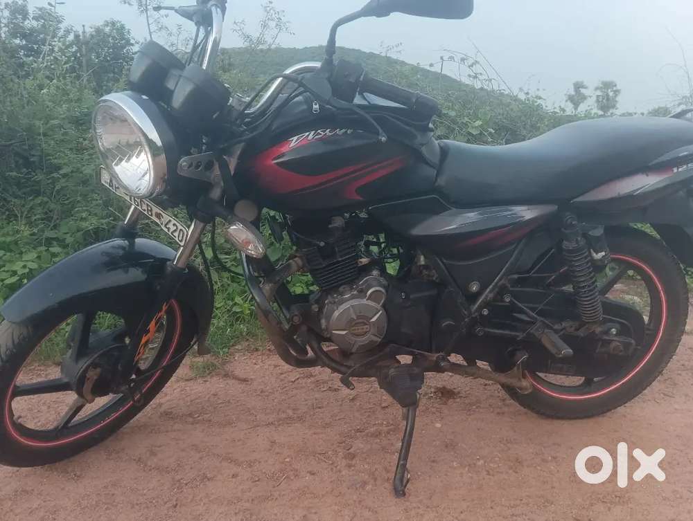 BAJAJ DISCOVER 125(New Condition)