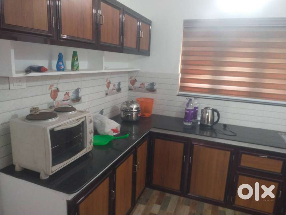 2 BHK Furnished Flat For Rent on 1st floir near Kunnamkulam