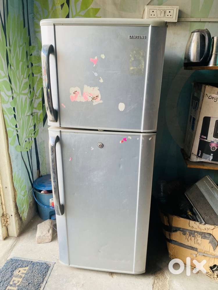 Samsung 250 ltr frige