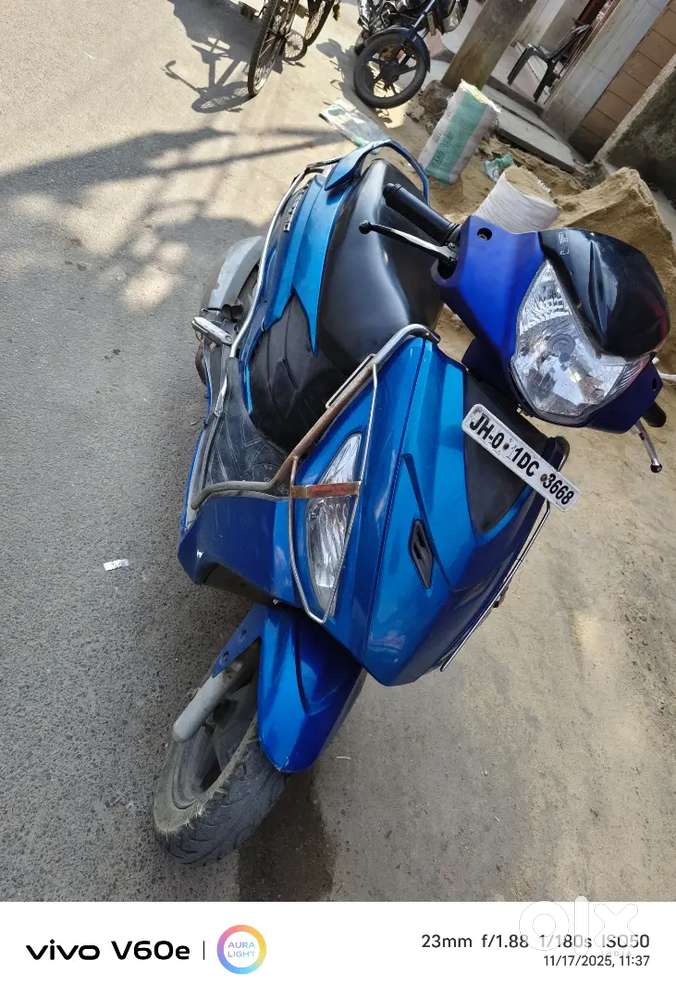 Bahar Ja Rahe isliye bech rahe hain