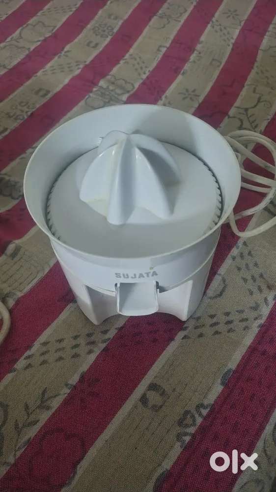 Sujata itromatic juice machine