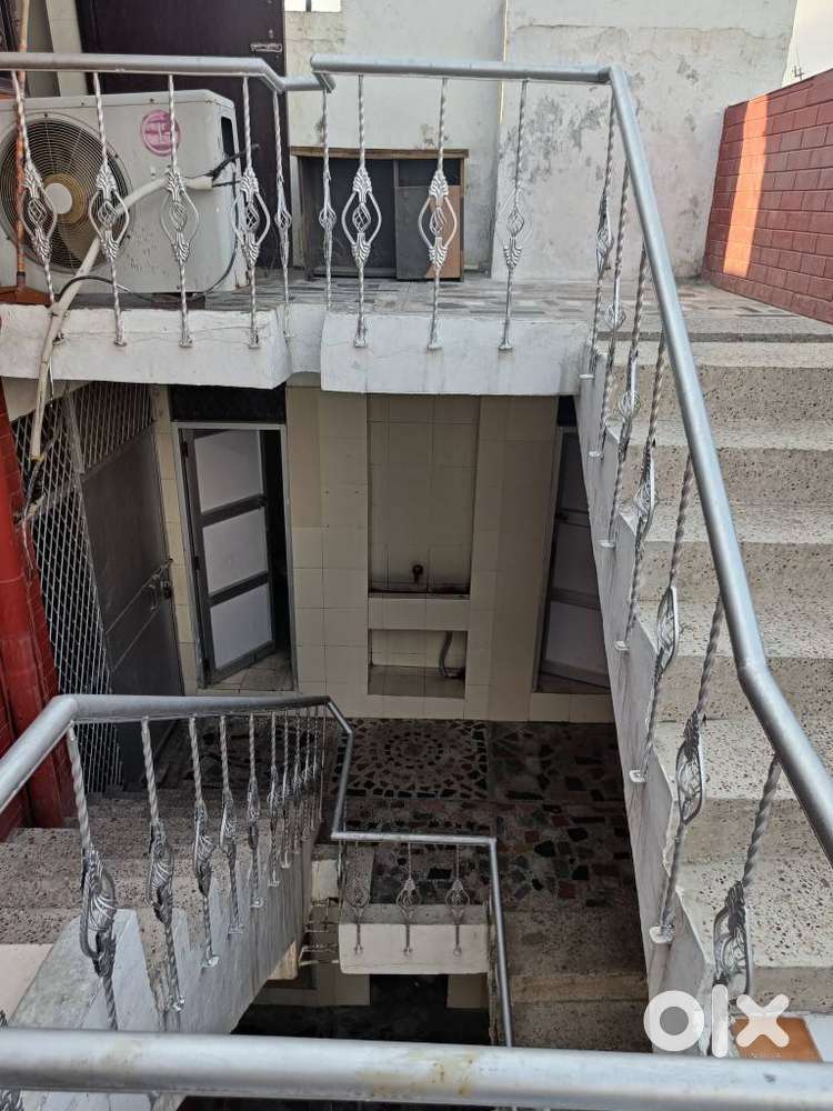 FURNISHED OFFICE ON RENT