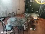 Fancy tuffen round glass table with chair