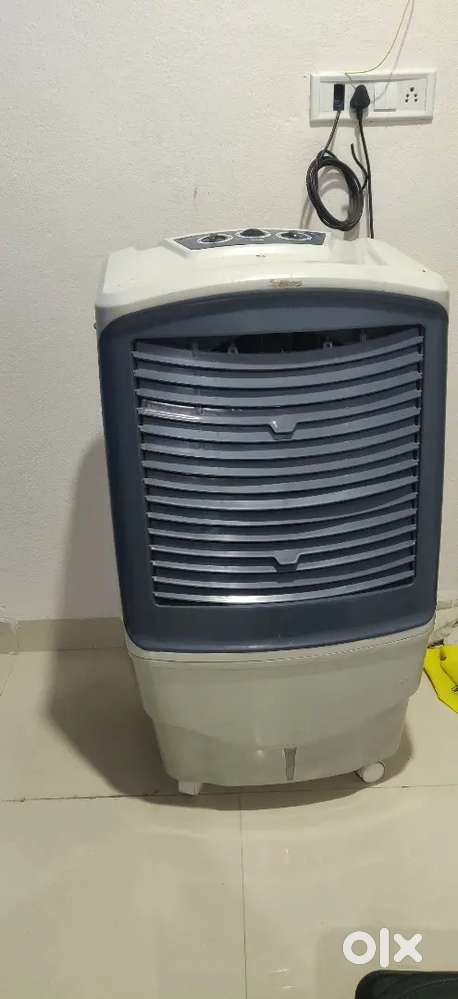 Cooler (Good condition)