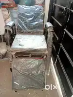 Black beauty Parlour Chair
