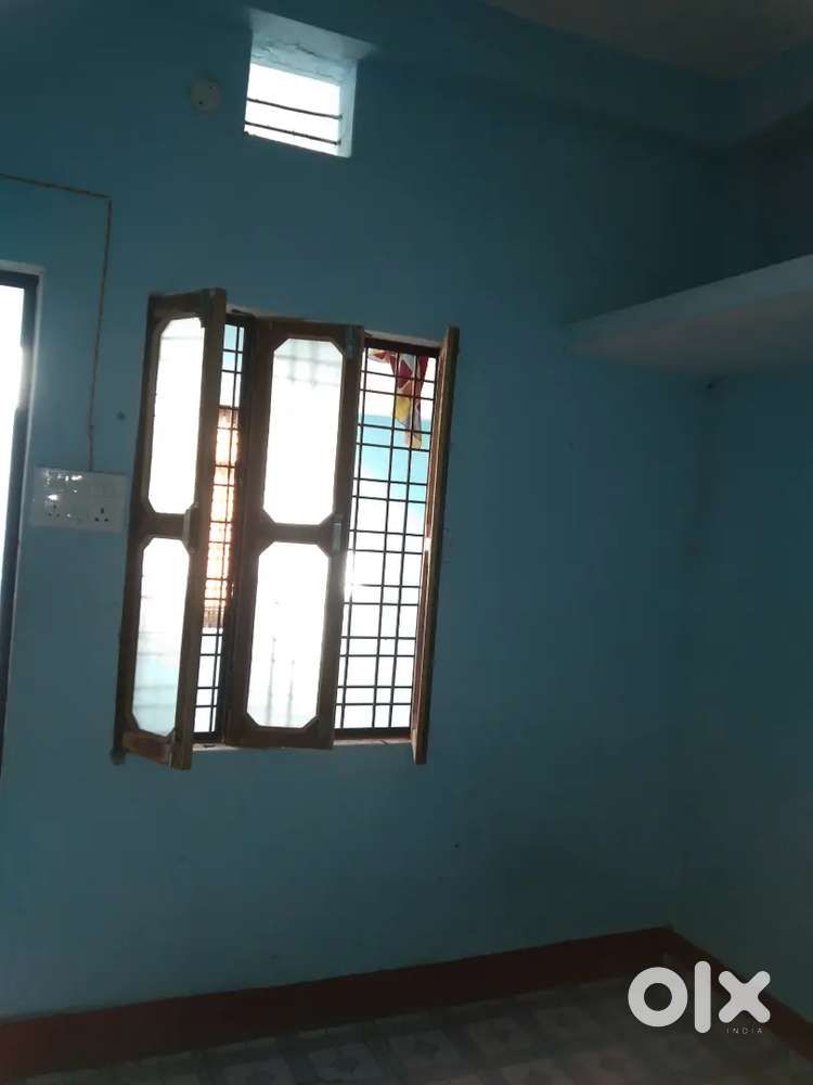 Rent for  Boys student and bachelor nd in partenrship in 3k and 4k  .