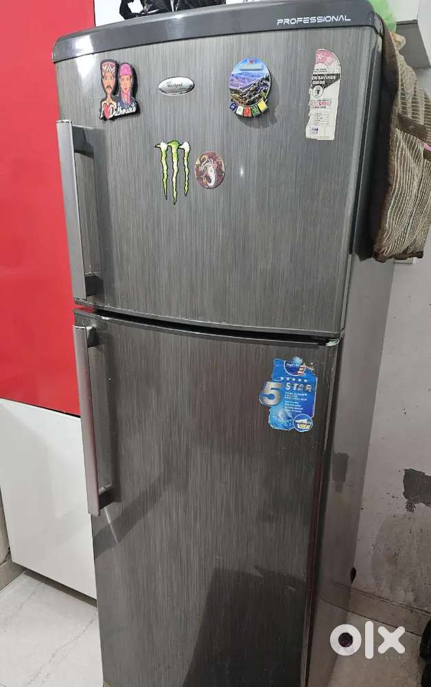 Whirlpool 2 door fridge Grey colour