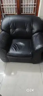 Black colour premium sofa 3+1+1