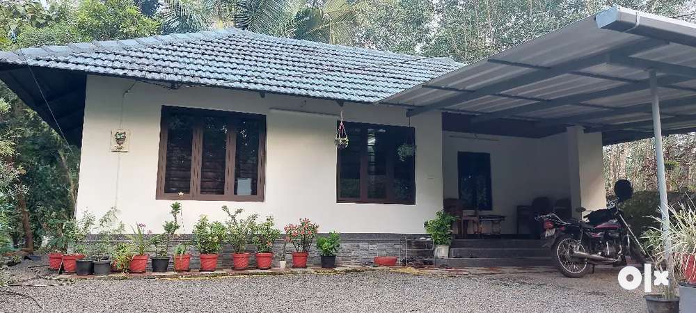 2bhk house and 22 cent land for sale