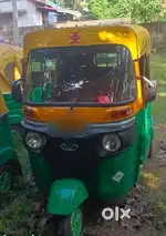 Driver CNG rikshaw