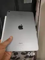 Apple iPad Air 11-inch (M3) + Apple Pencil Pro – Mint Condition (1 Mon