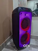 Boat Party Speaker