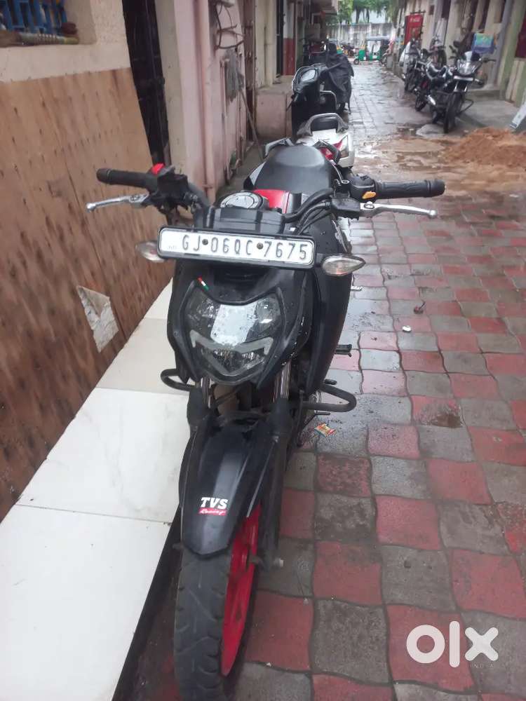 Apache RTR 160 4v BS6 ( First Owner )