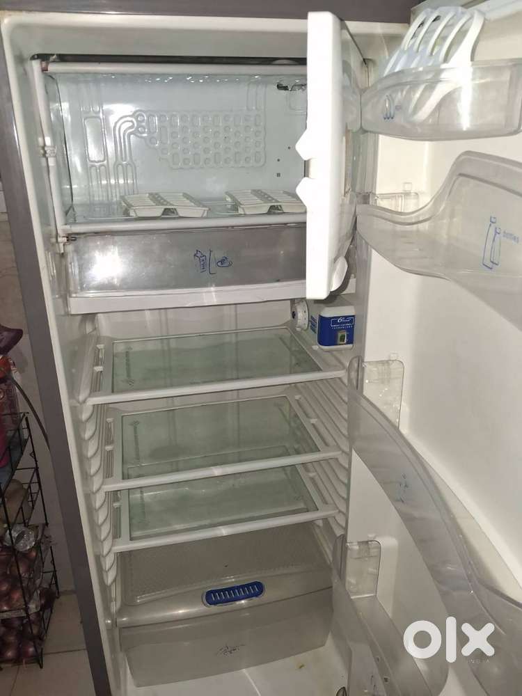 Fully functional Whirlpool 260 litre single door 2010 model